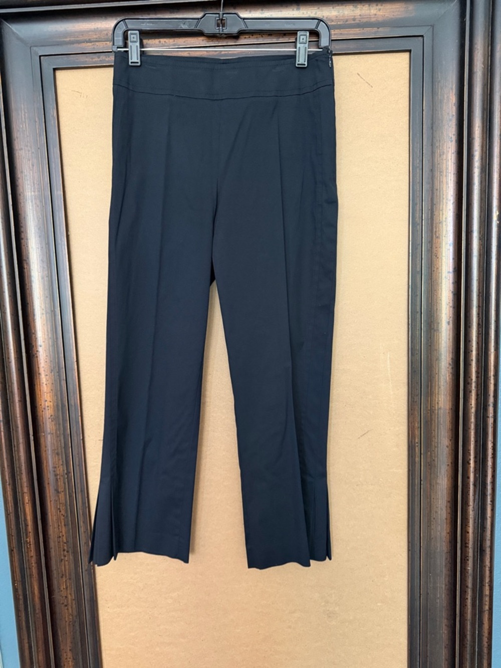 Akris Punto Navy Cotton Cropped Pant with Pleat side